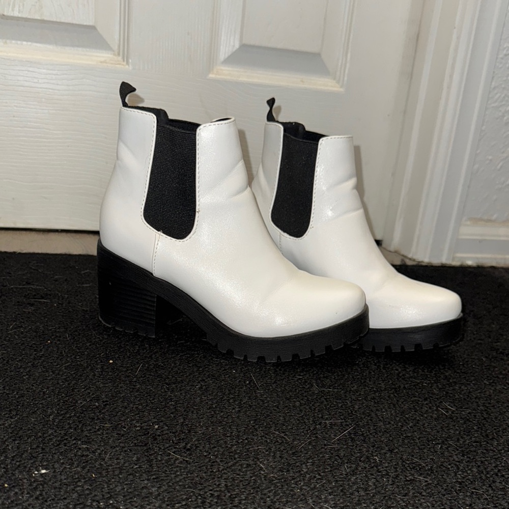 Women's White Ankle Boots